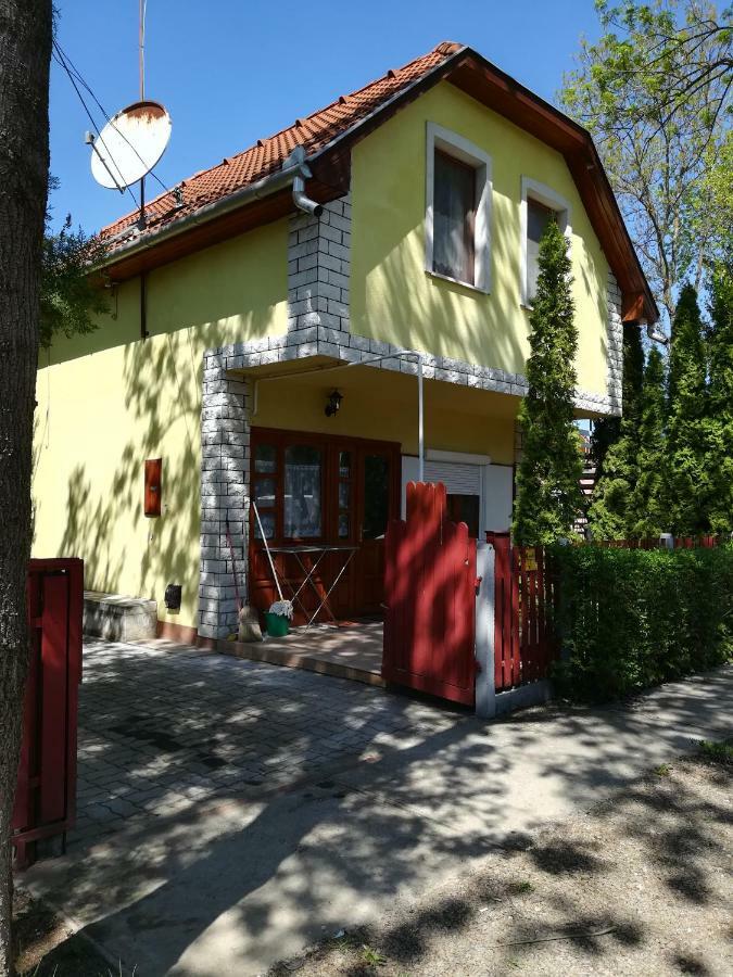 Edu Apartman Hajdúszoboszló Exteriér fotografie